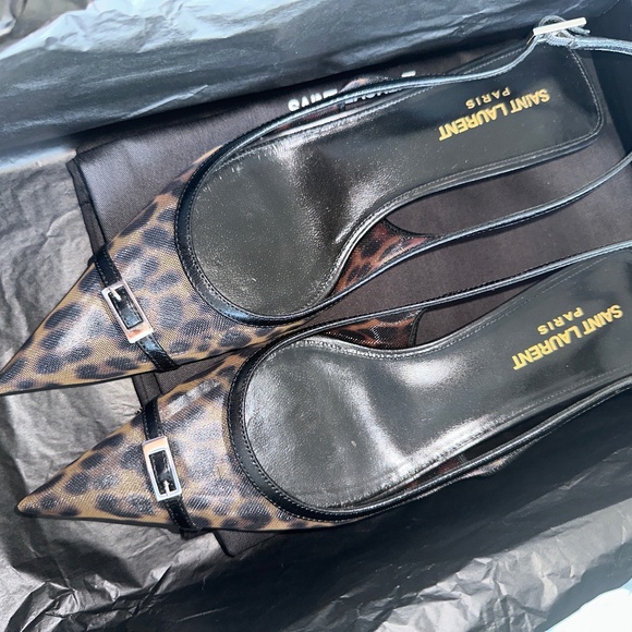 YSL Kitten heals - Picture 1 of 4